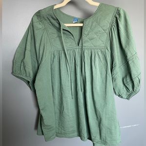 Old Navy Puff-Sleeve Split-Neck Quilted Swing Blouse Large Forest Shade